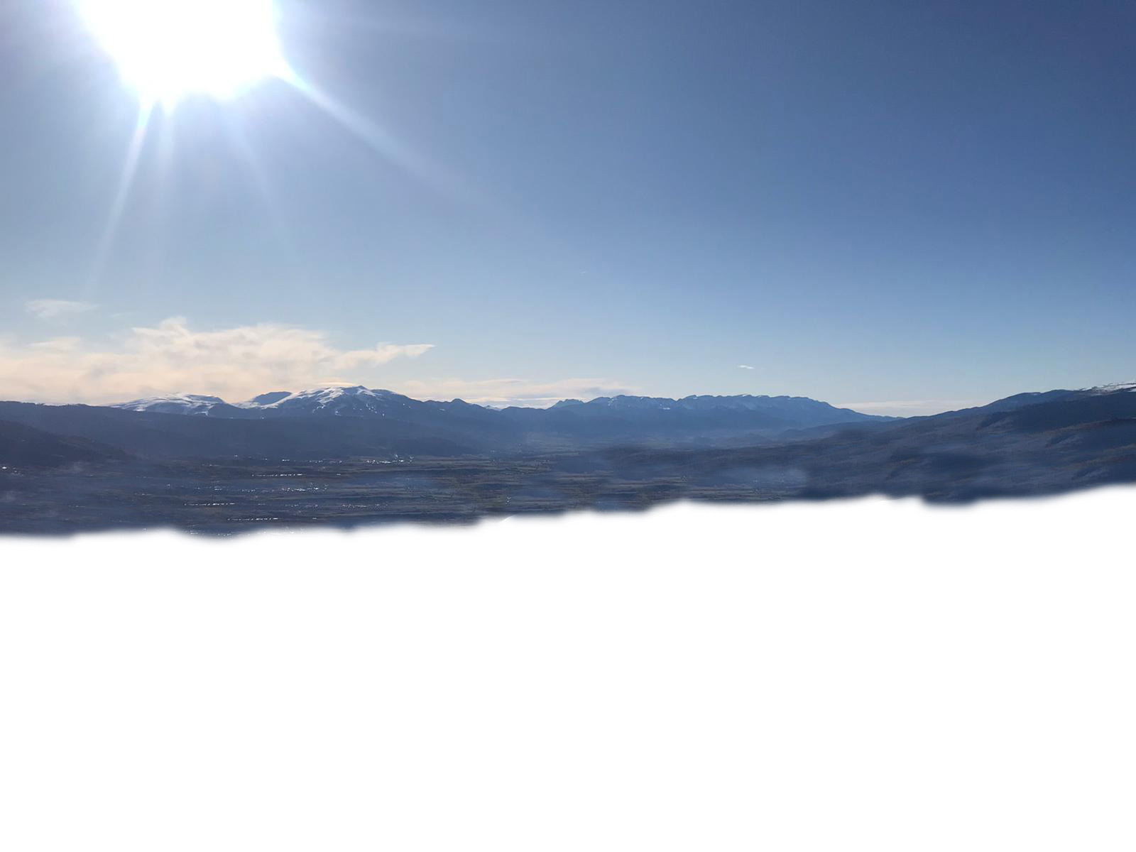 Montagnes des Pyrénées avec ciel bleu et soleil appartement à vendre Font Romeu