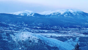 Vue sur les Pyrénées enneigées depuis notre appartement à vendre à Font-Romeu